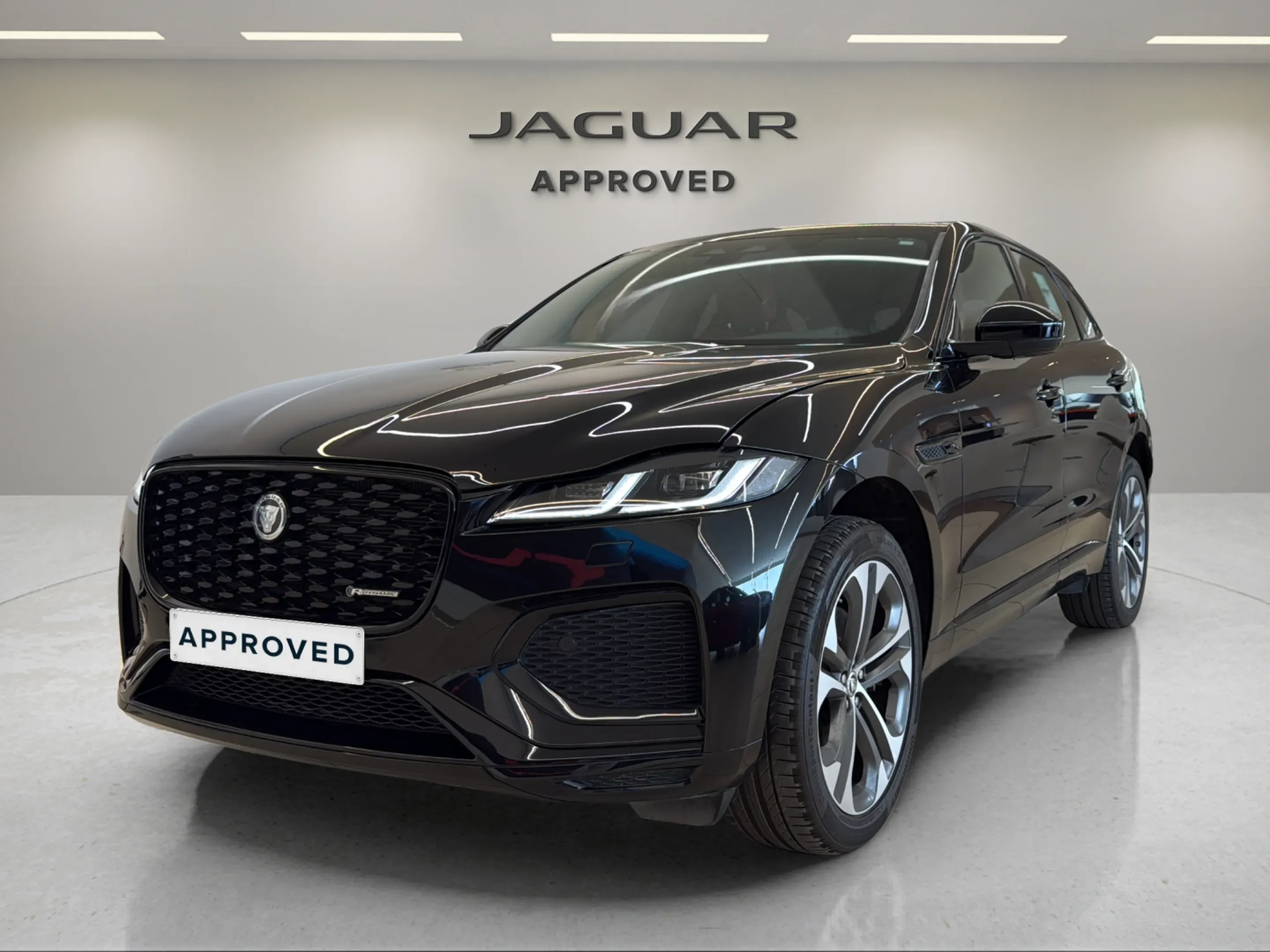 Jaguar F-pace R-dynamic 2024 in Saudi Arabia