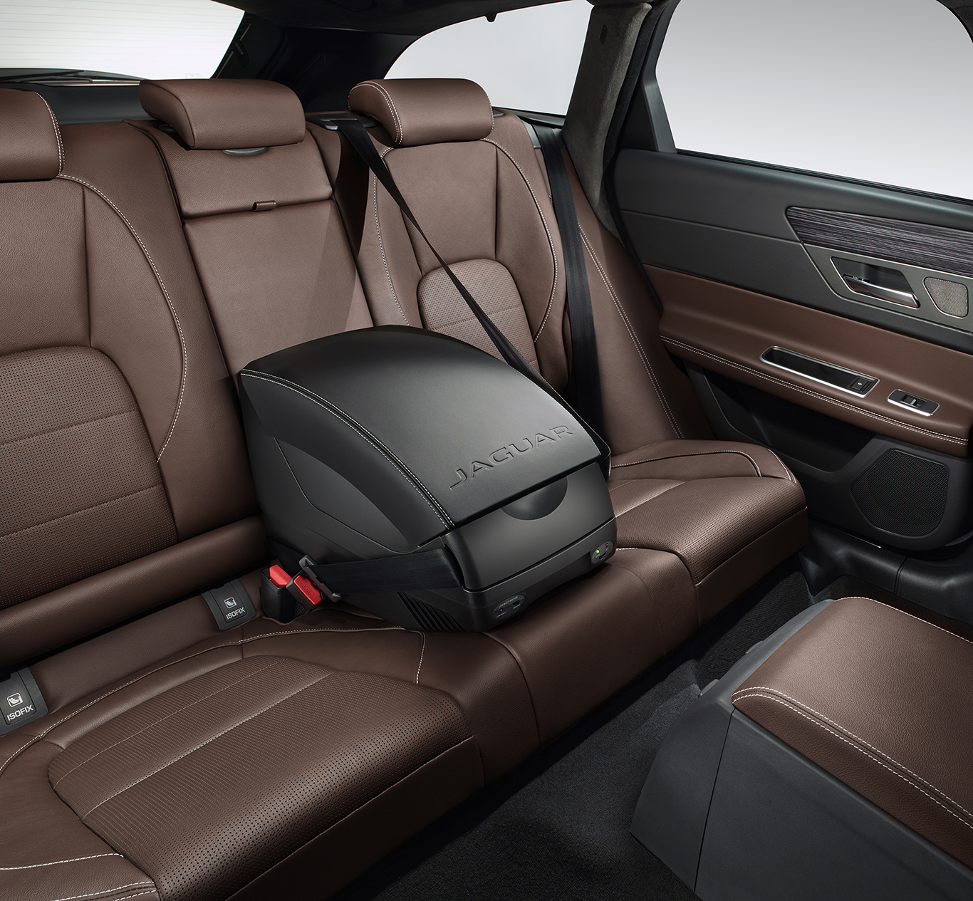 Shop Jaguar Central Armrest Cooler/Warmer in Kuwait