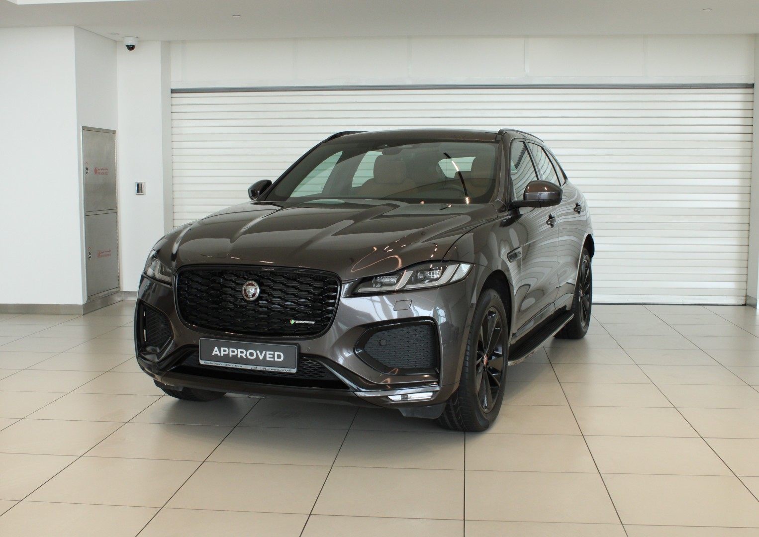 Jaguar F-pace R-dynamic 2023 in Qatar