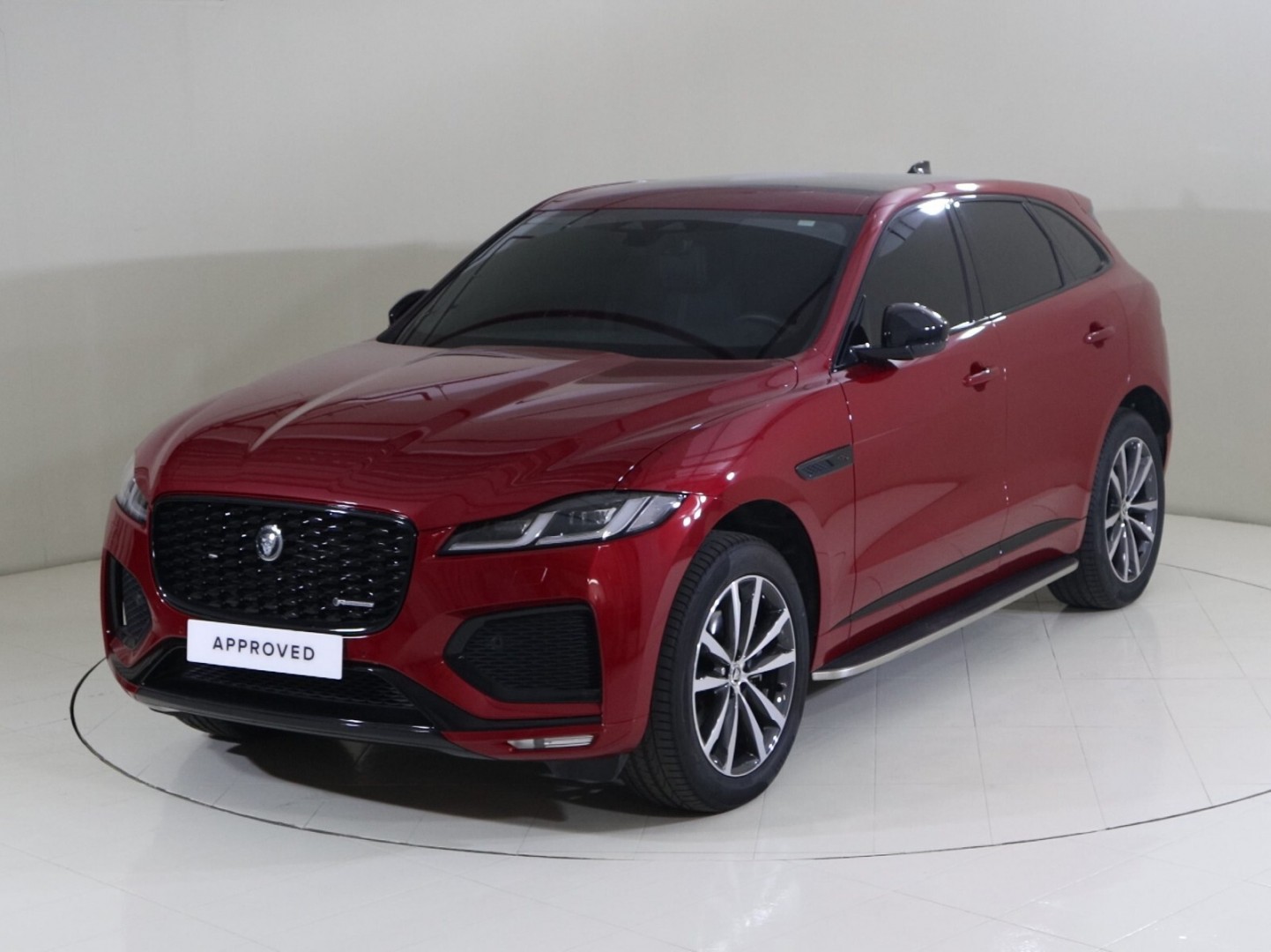 Jaguar F-pace R-dynamic Se 2024 in uae