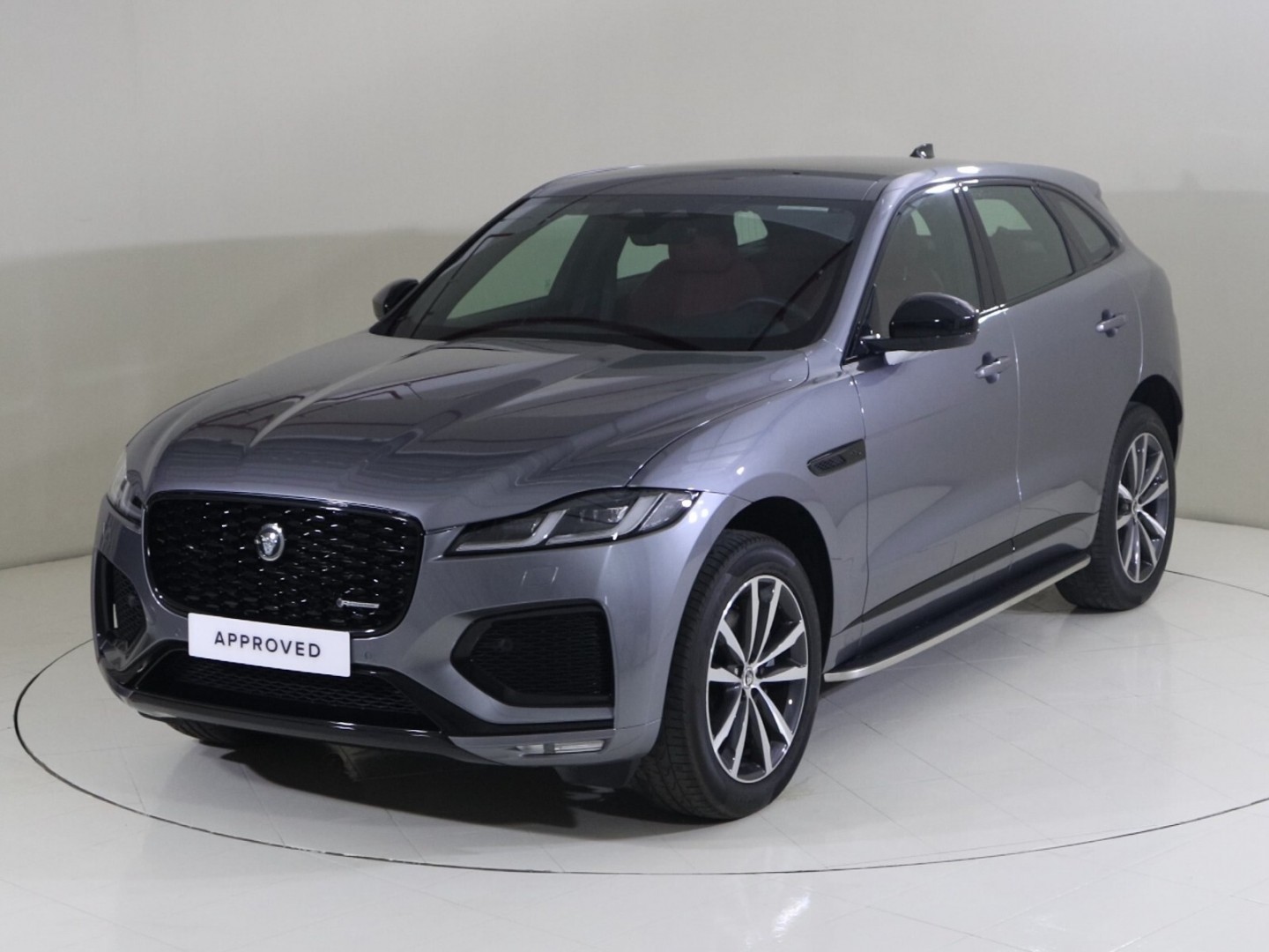 Jaguar F-pace R-dynamic Se 2024 in uae