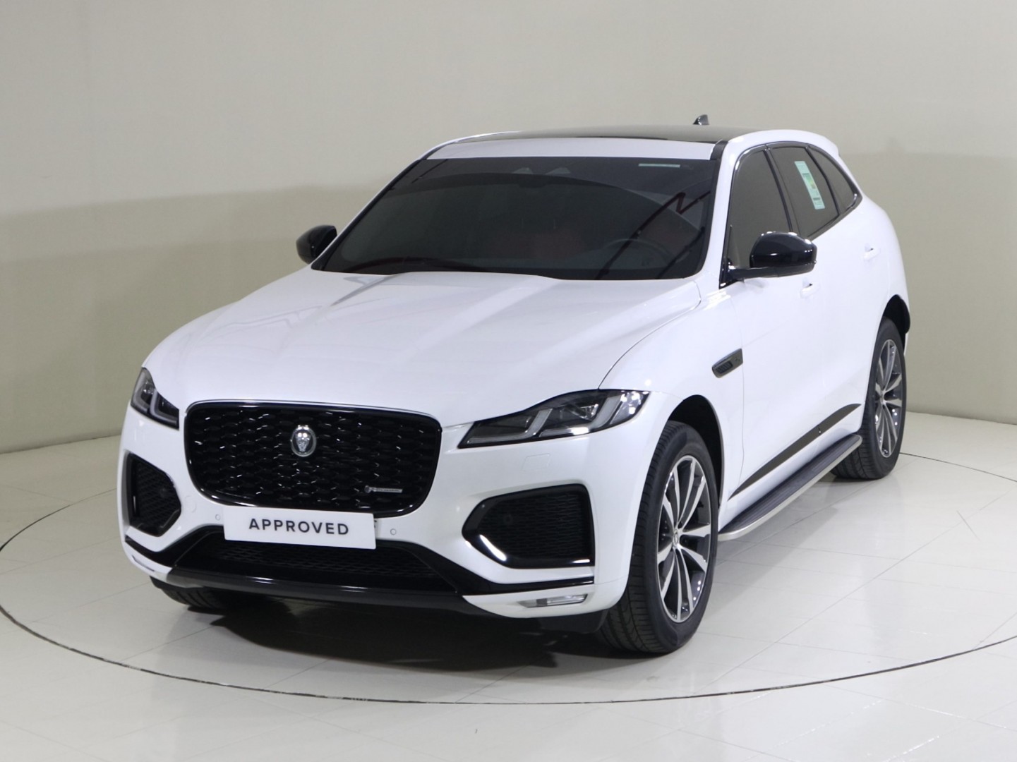 Jaguar F-pace R-dynamic 2024 in uae
